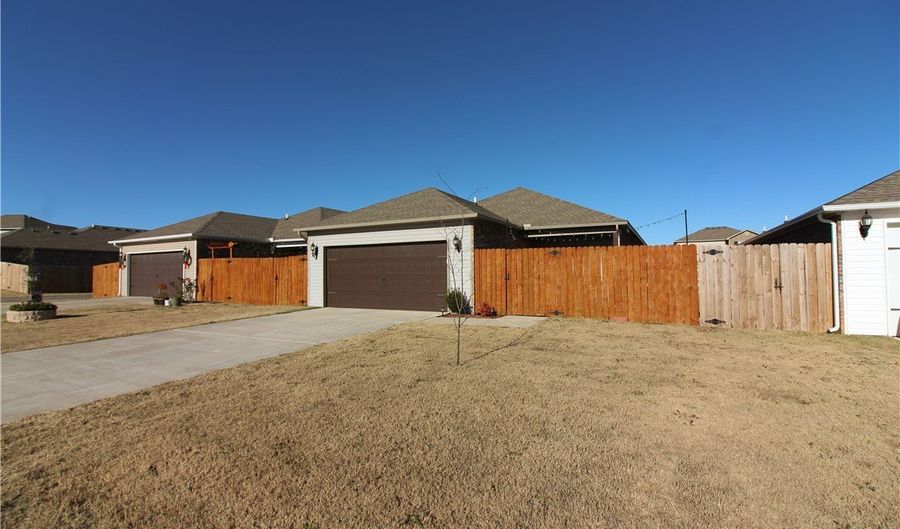 4309 SW Gallatine Ave, Bentonville, AR 72713 - 3 Beds, 2 Bath