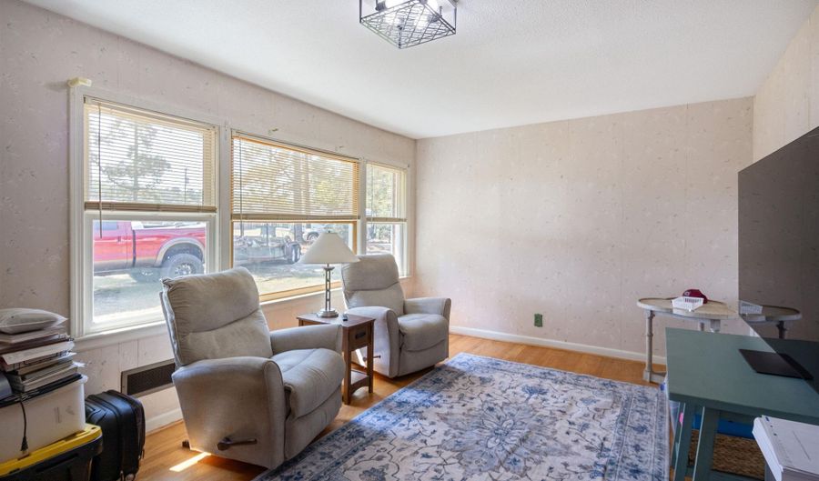 7126 Two Notch Rd, Batesburg, SC 29006 - 3 Beds, 2 Bath