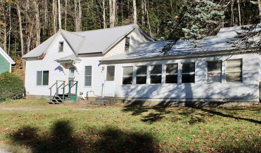 1066 Country Club Rd, Brandon, VT 05733 - 3 Beds, 1 Bath