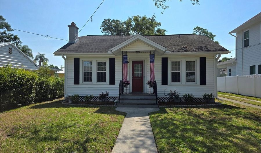 2505 AMHERST Ave, Orlando, FL 32804 - 2 Beds, 1 Bath