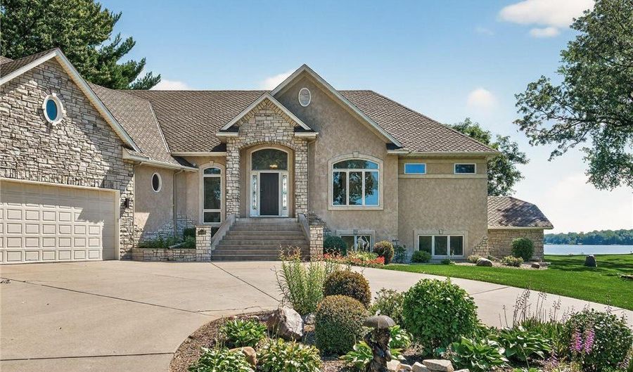 21501 Lake George Blvd, Oak Grove, MN 55303 - 4 Beds, 4 Bath