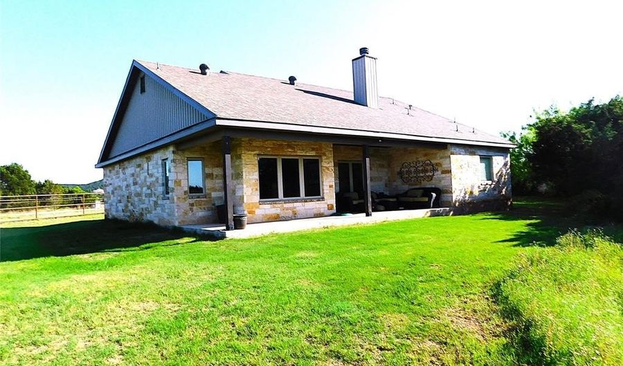 170 County Road 332, Abilene, TX 79606 - 3 Beds, 2 Bath