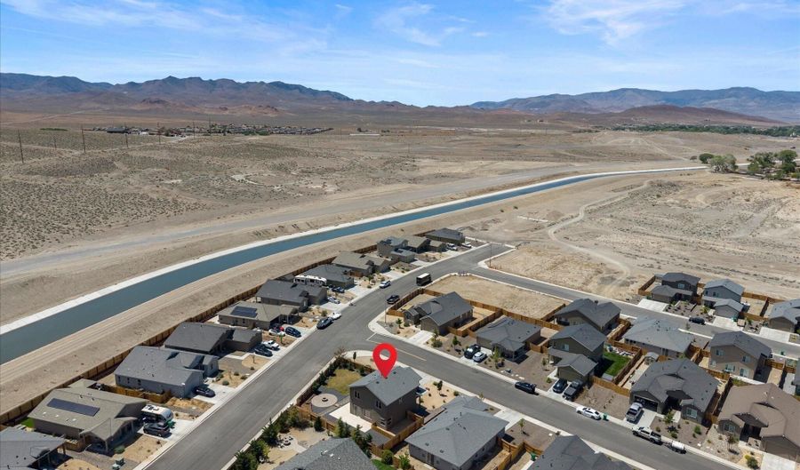 765 Garnet Way, Fernley, NV 89408 - 3 Beds, 3 Bath