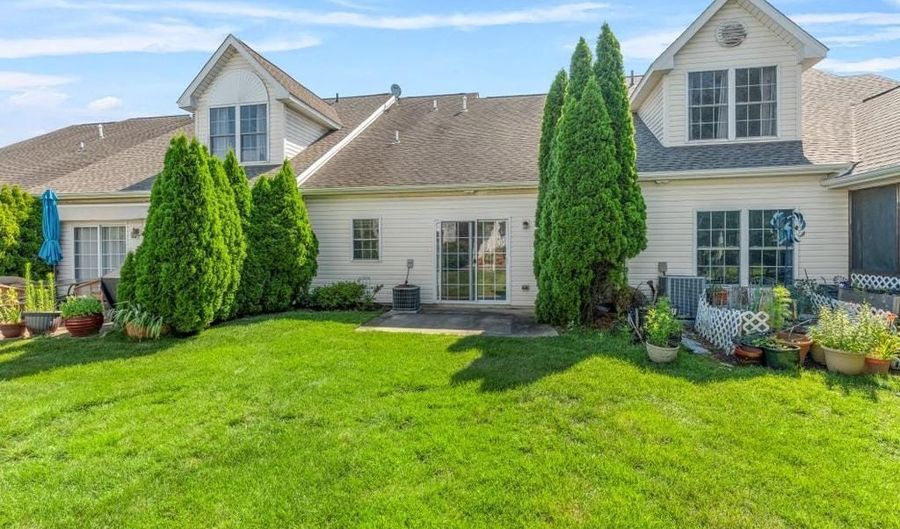 303 BAKER Dr, Bear, DE 19701 - 2 Beds, 2 Bath