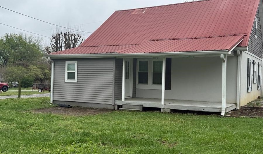 411 Grace Ave, Baxter, TN 38544 - 3 Beds, 2 Bath