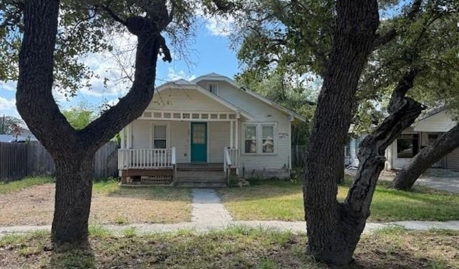 227 S Rife, Aransas Pass, TX 78336 - 2 Beds, 1 Bath