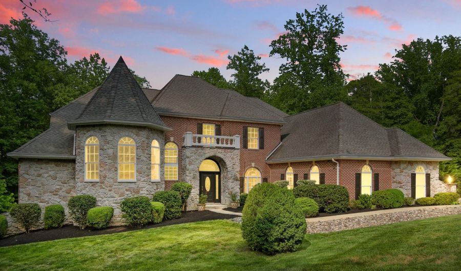1002 COVINGTON Way, Annapolis, MD 21401 - 5 Beds, 6 Bath