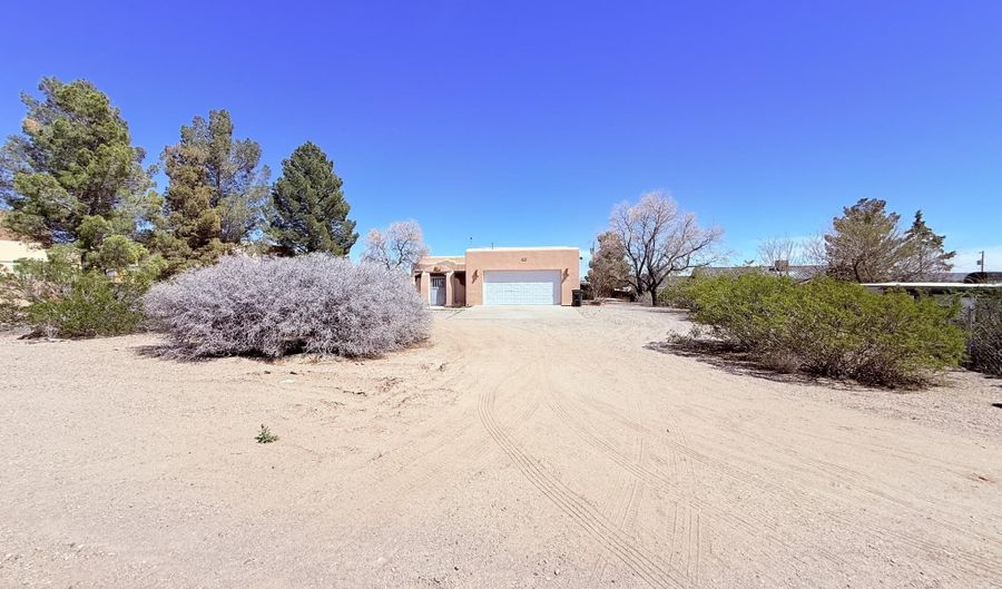 1113 Skyline Dr, Elephant Butte, NM 87935 - 3 Beds, 2 Bath