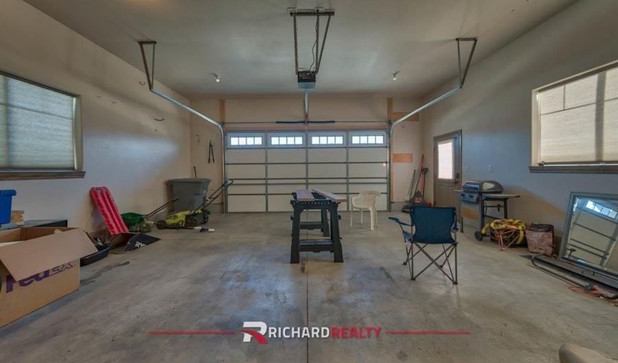 2924 Fuelie Ave, Cody, WY 82414 - 3 Beds, 2 Bath