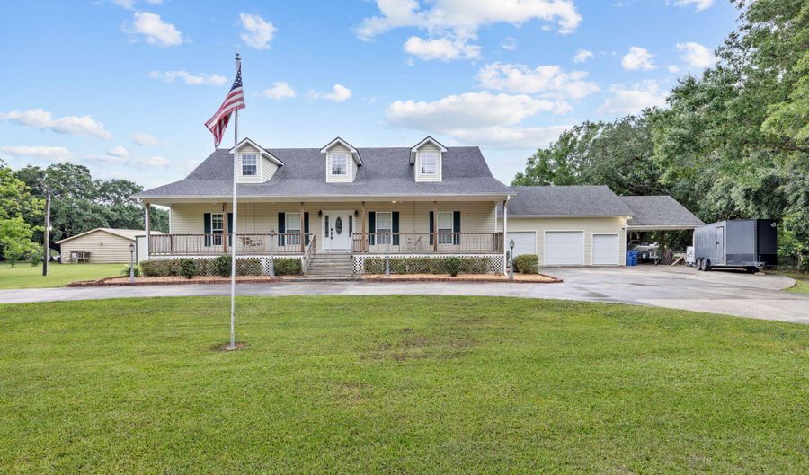 16634 W La Hwy 330, Abbeville, LA 70510 - 4 Beds, 2 Bath
