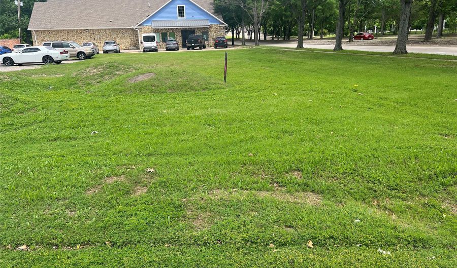 402 E MAIN St, Allen, TX 75002 - 0 Beds, 0 Bath
