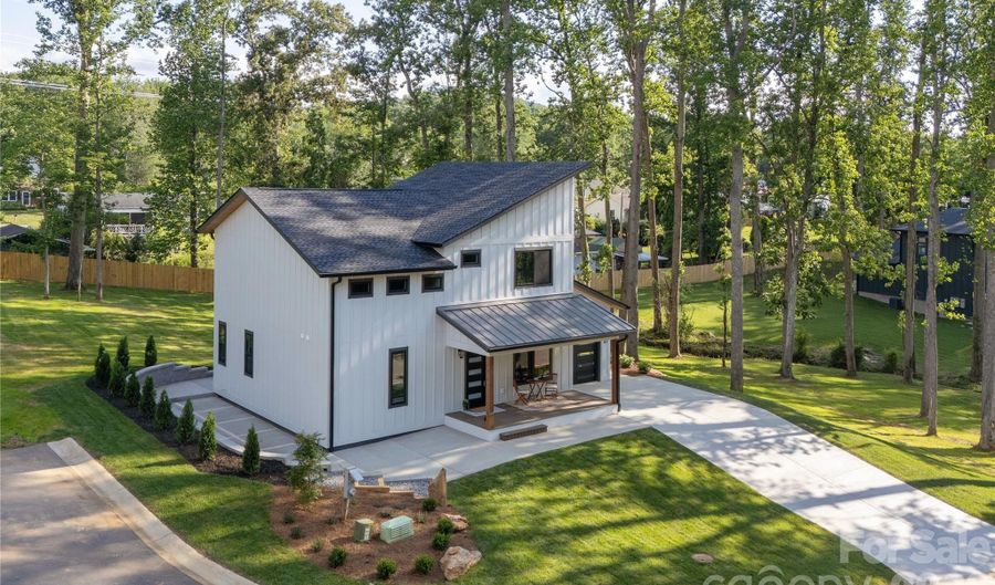 47 Scott Meadows Dr, Asheville, NC 28806 - 3 Beds, 3 Bath