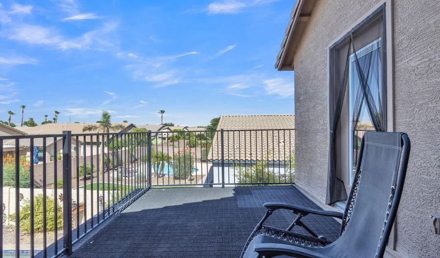 4484 E RUNAWAY BAY Dr, Chandler, AZ 85249 - 5 Beds, 3 Bath