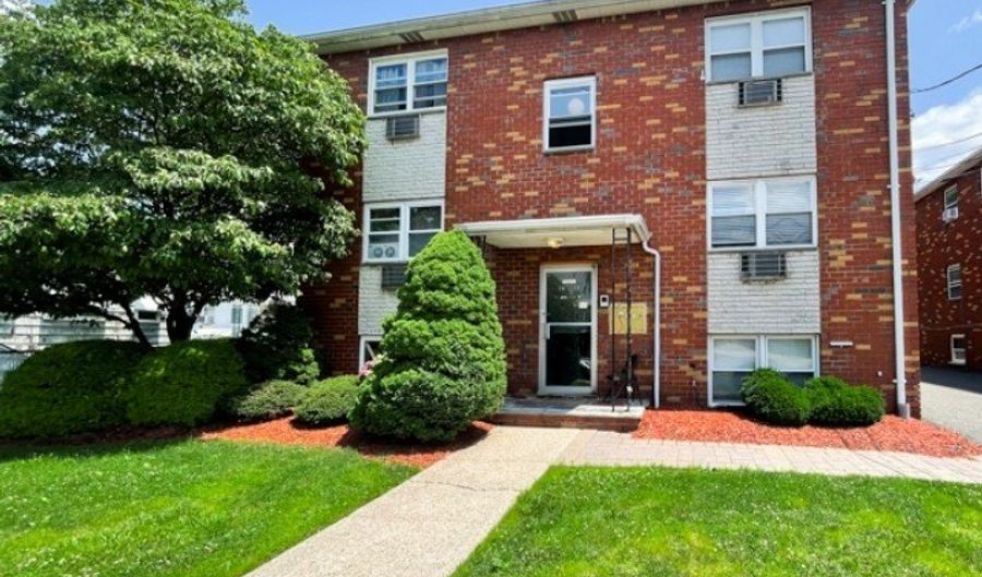 76 Frederick St 4, Belleville, NJ 07109 - 1 Beds, 1 Bath