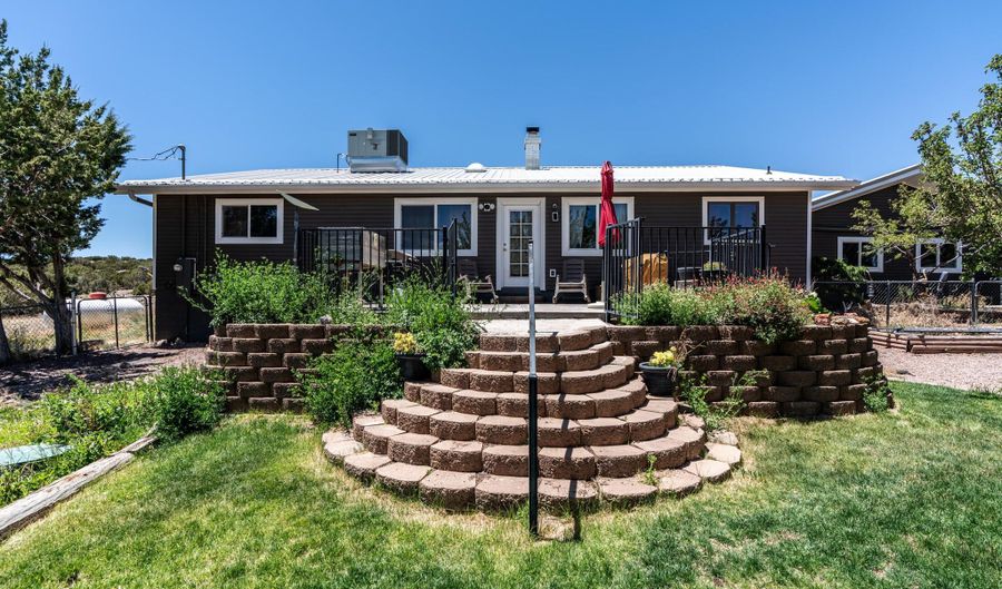 12 Navajo Dr, Concho, AZ 85924 - 4 Beds, 2 Bath