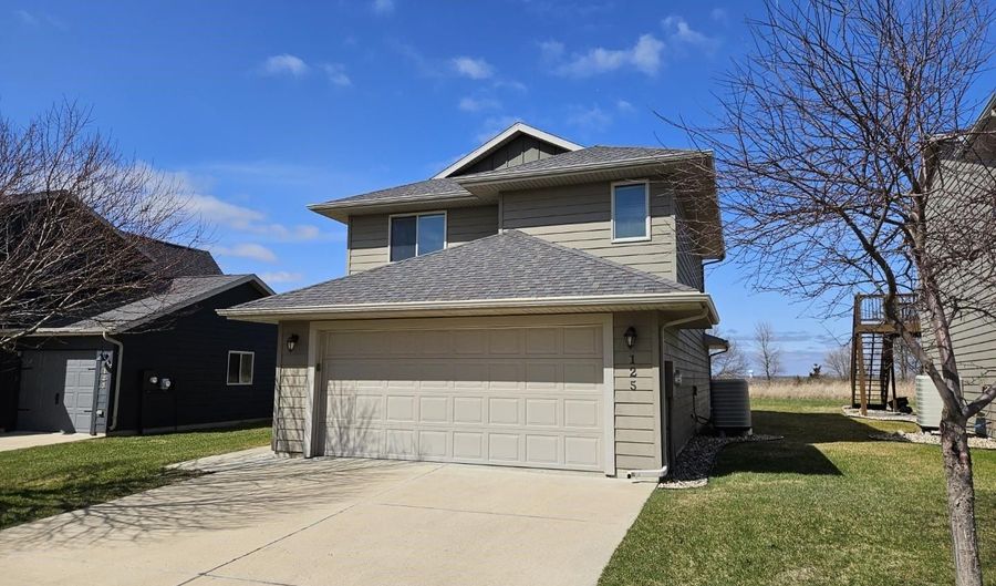 290 240th Ave 125, Arnolds Park, IA 51331 - 3 Beds, 3 Bath