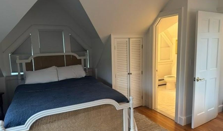 158 Narragansett Ave 1-C, Newport, RI 02840 - 3 Beds, 3 Bath