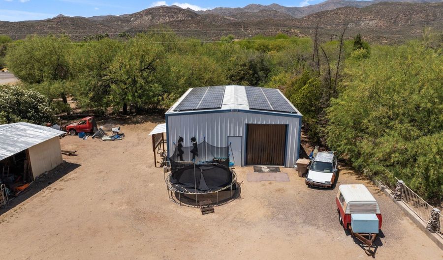 18995 E Saguaro Dr, Black Canyon City, AZ 85324 - 4 Beds, 2 Bath