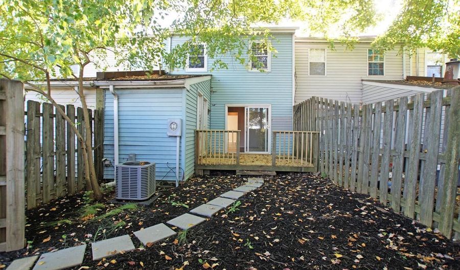 90 VILLAGE Dr, Dover, DE 19904 - 3 Beds, 2 Bath