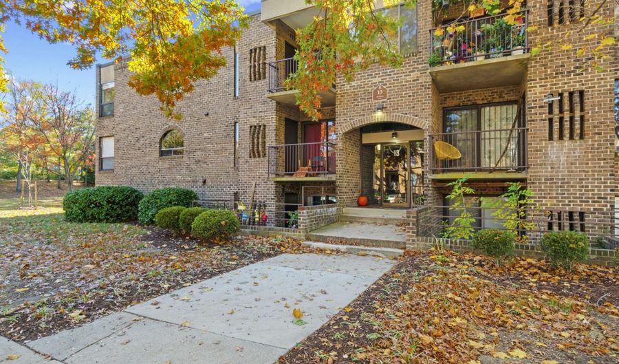 13 SILVERWOOD Cir 2, Annapolis, MD 21403 - 2 Beds, 2 Bath