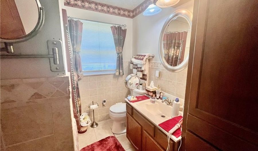 301 S High School Ave, Altamont, KS 67330 - 4 Beds, 2 Bath