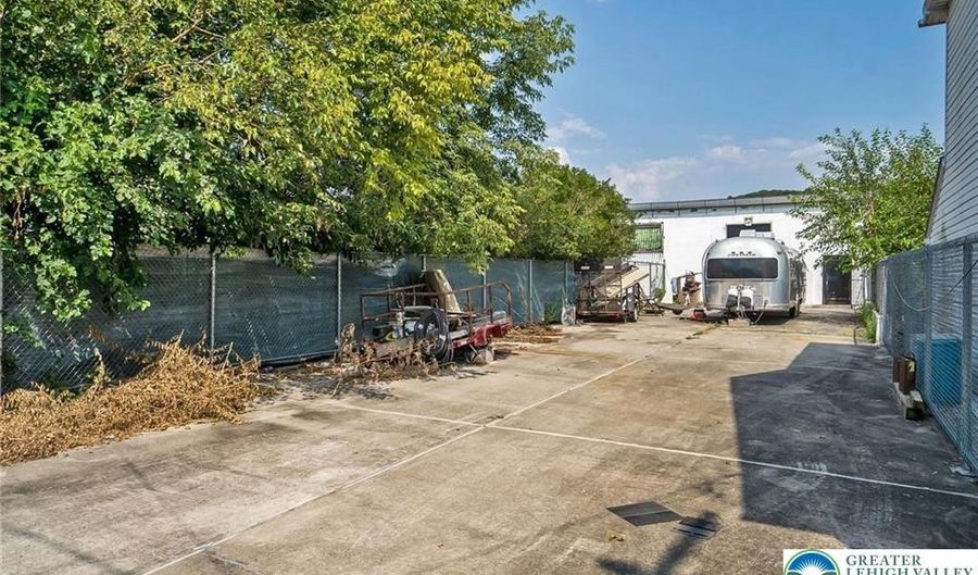 839 S Front St, Allentown, PA 18103 - 0 Beds, 0 Bath