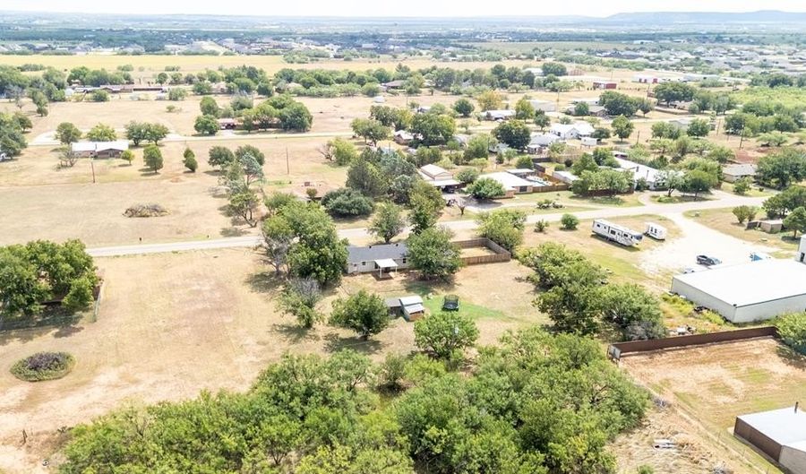 1089 Larned Ln, Abilene, TX 79602 - 4 Beds, 2 Bath