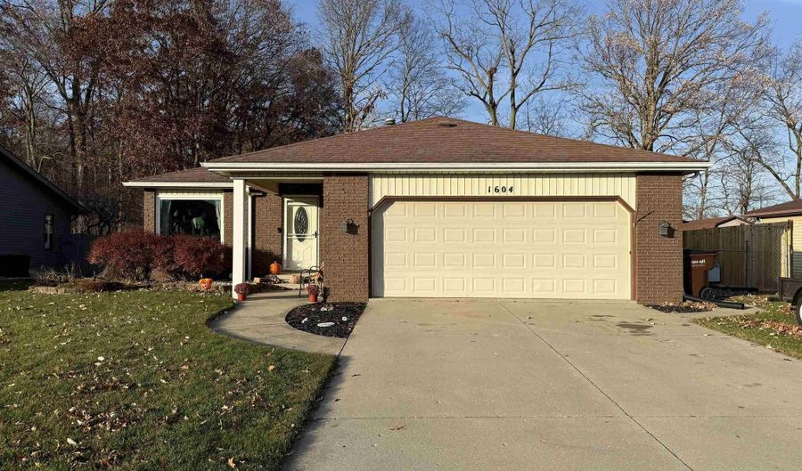 1604 Allison Blvd, Auburn, IN 46706 - 3 Beds, 2 Bath