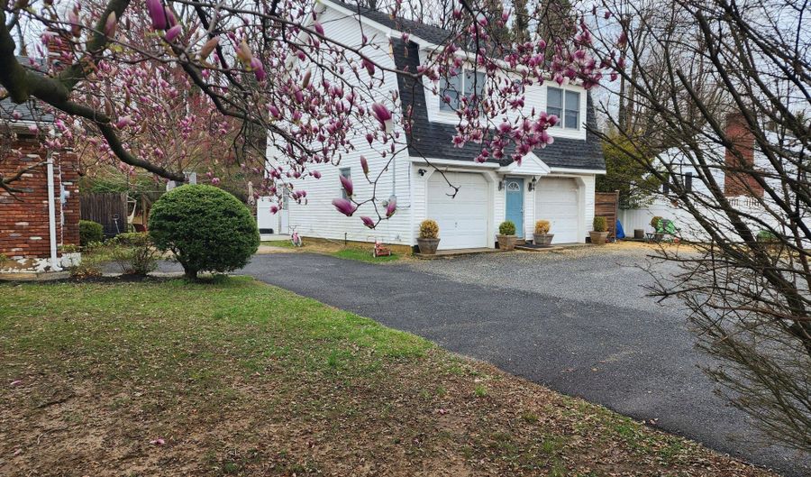 83 Valley Dr, Atlantic Highlands, NJ 07716 - 3 Beds, 1 Bath