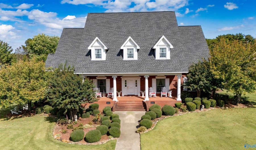 444 Turnberry Ln, Albertville, AL 35951 - 3 Beds, 4 Bath