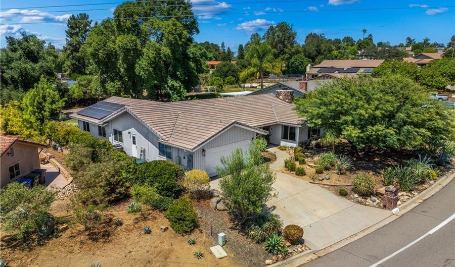10494 Meadow Glen Way E, Escondido, CA 92026 - 4 Beds, 3 Bath