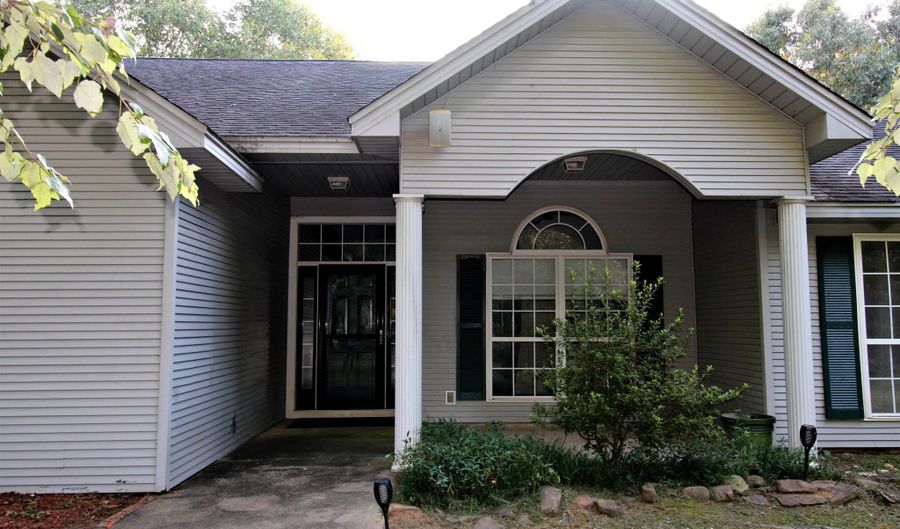 75 Crystal Cove Rd, Arkadelphia, AR 71923 - 3 Beds, 2 Bath