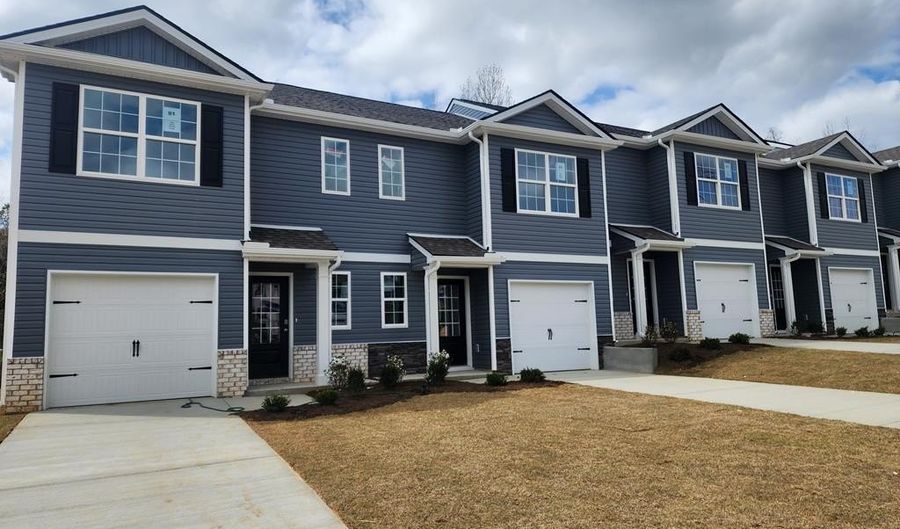 268 Dale Mires Ln, Baxter, TN 38544 - 3 Beds, 2 Bath