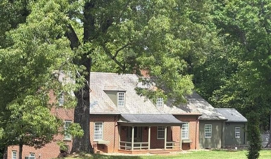 1421 Oak Level Rd, Bassett, VA 24055 - 7 Beds, 4 Bath