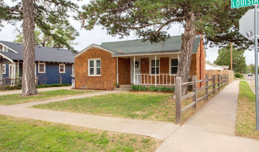 900 S LOUISIANA St, Amarillo, TX 79106 - 3 Beds, 2 Bath