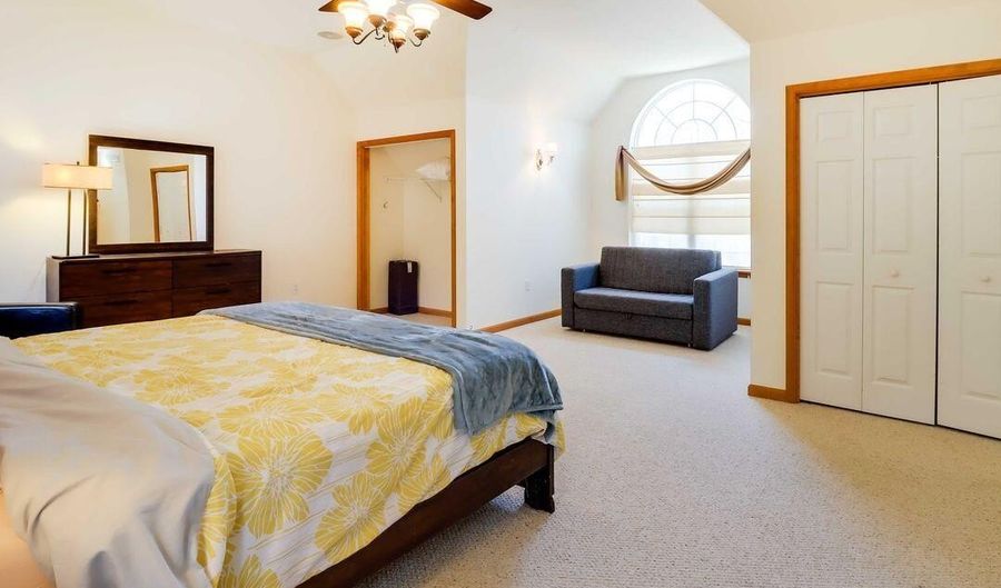 188 Algonquin Trl, Albrightsville, PA 18210 - 4 Beds, 3 Bath