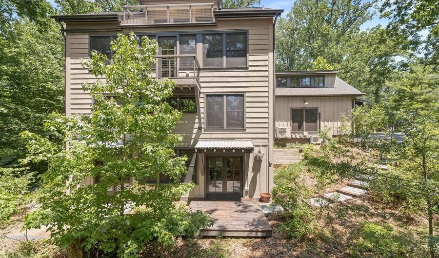 1516 BRIARCLIFF Rd, Arnold, MD 21012 - 4 Beds, 4 Bath