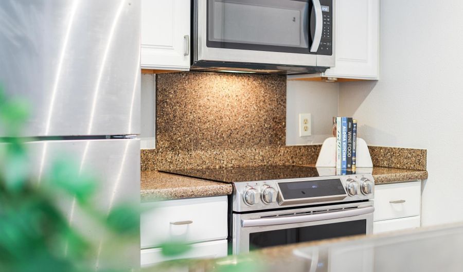 160 Keonekai Rd 7-101, Kihei, HI 96753 - 2 Beds, 2 Bath