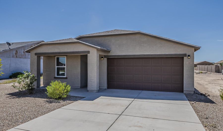 10805 W CAROUSEL Dr, Arizona City, AZ 85123 - 3 Beds, 2 Bath
