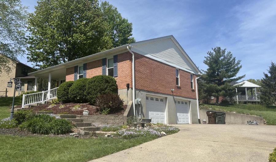 3659 Meadowview Dr, Alexandria, KY 41001 - 3 Beds, 3 Bath