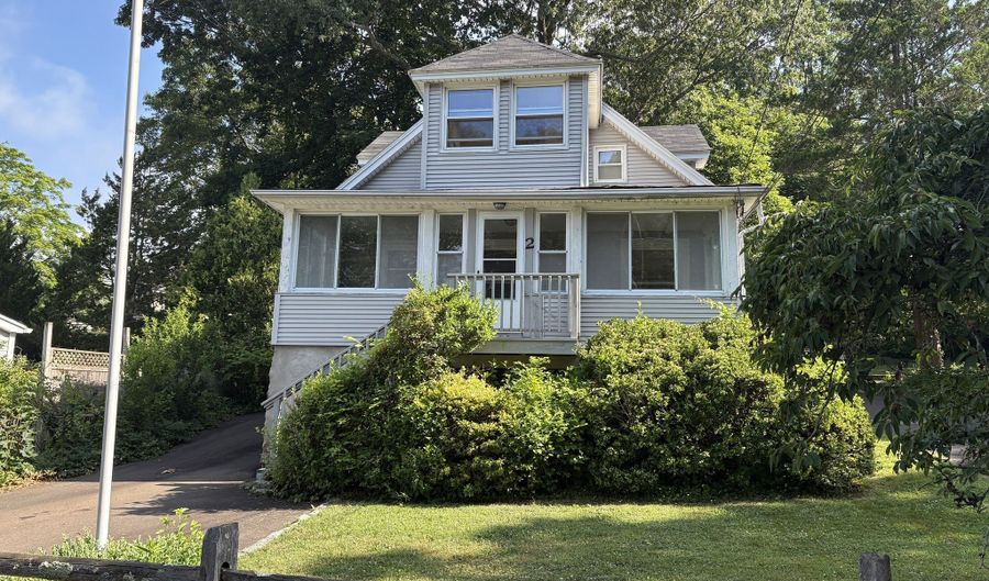 2 Sherwood St, Branford, CT 06405 - 3 Beds, 2 Bath