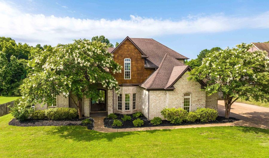 95 MEADOW RIDGE Dr, Arlington, TN 38002 - 4 Beds, 3 Bath