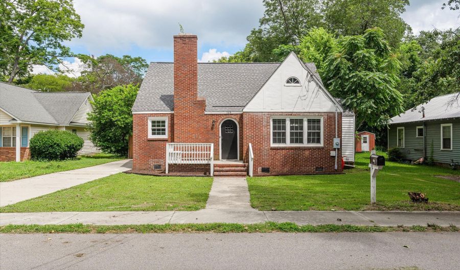328 NE Kershaw St, Aiken, SC 29801 - 4 Beds, 2 Bath