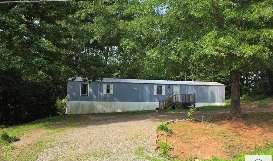 122 Blue Ridge Yacht Club Rd, Bassett, VA 24055 - 2 Beds, 1 Bath