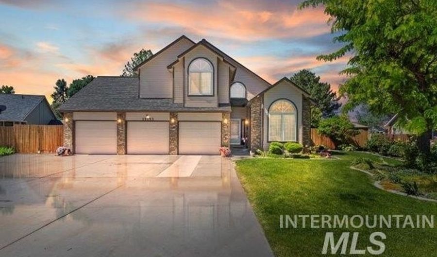 15153 Horseshoe Dr, Caldwell, ID 83607 - 4 Beds, 4 Bath