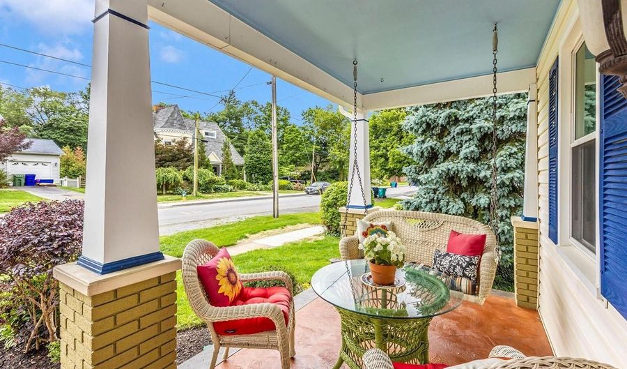 2786 WASHINGTON St, Adamstown, MD 21710 - 4 Beds, 3 Bath