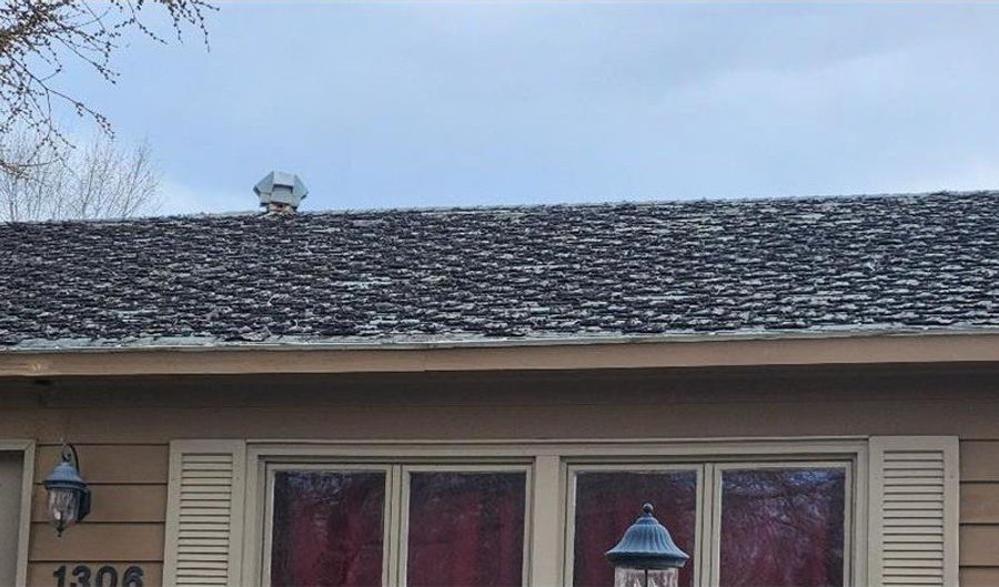 1306 Crestview Rd, Albert Lea, MN 56007 - 2 Beds, 1 Bath