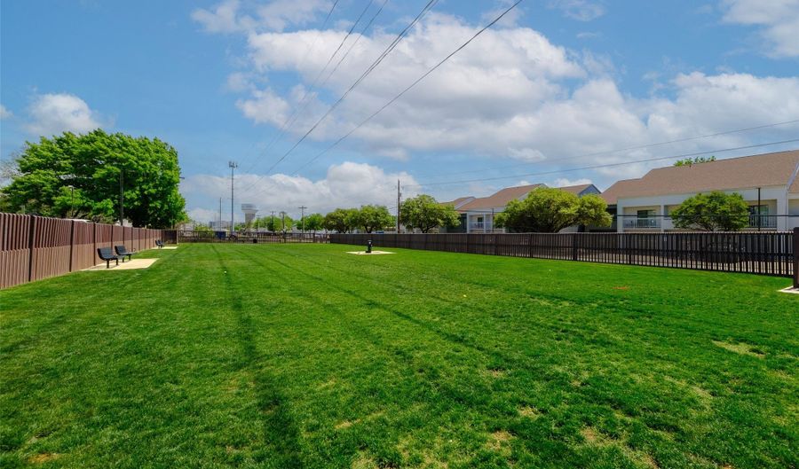4133 Towne Green Cir, Addison, TX 75001 - 3 Beds, 3 Bath
