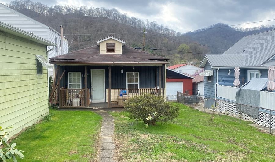 1407 5th Ave, Williamson, WV 25661 - 2 Beds, 1 Bath