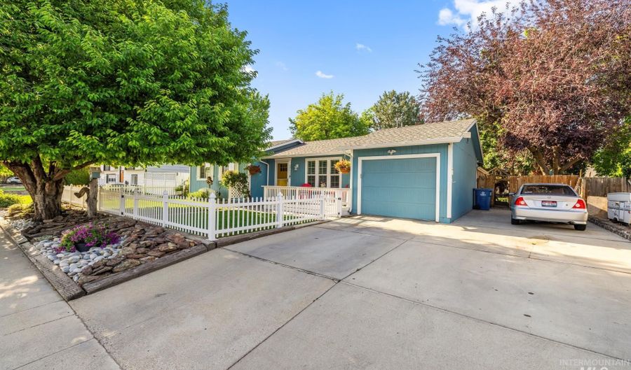 2720 Beech St, Caldwell, ID 83605 - 3 Beds, 1 Bath